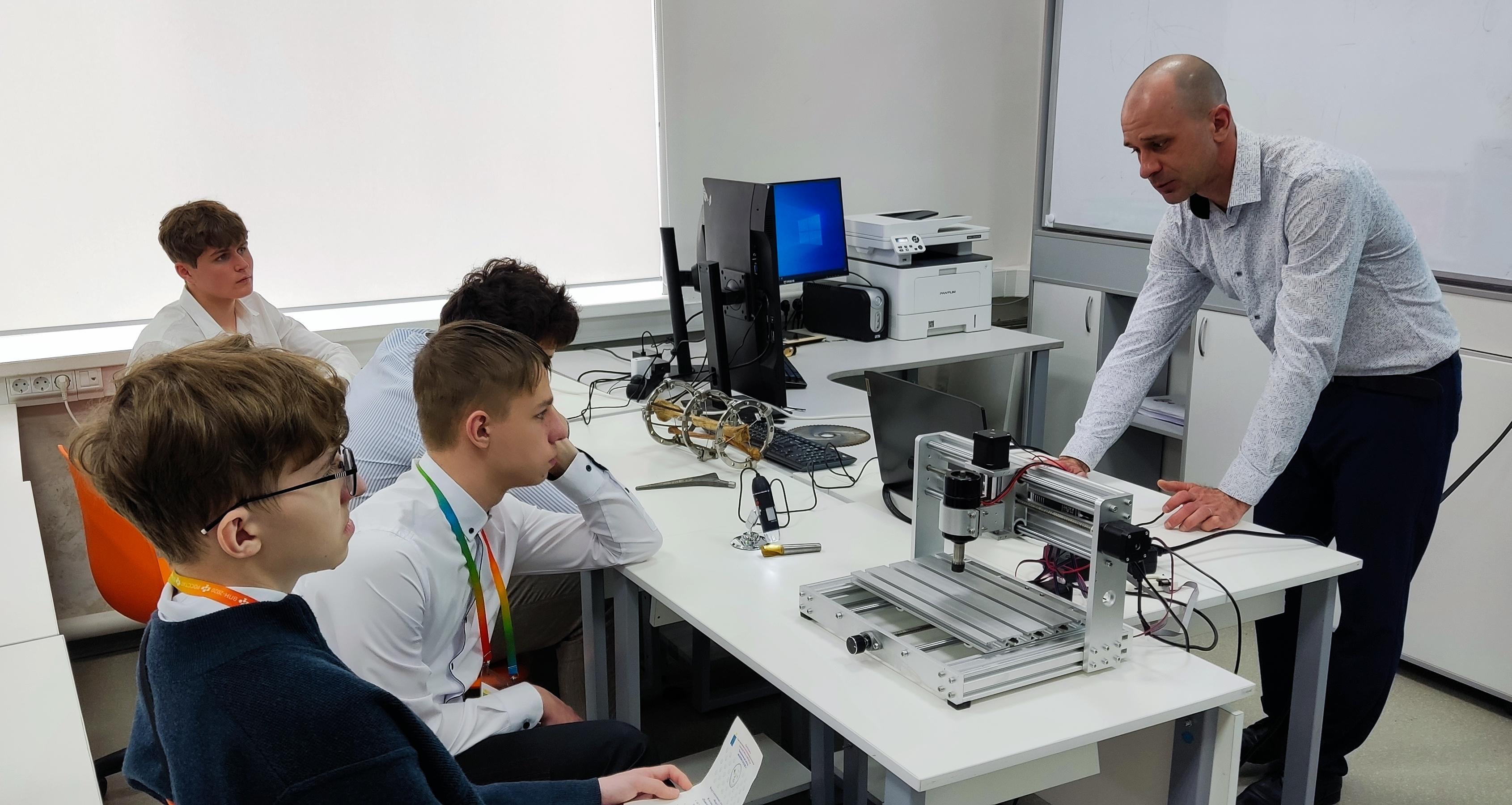 Представители СГТУ – участники форума креативных технологических идей «ФорумТЕХ-2026»