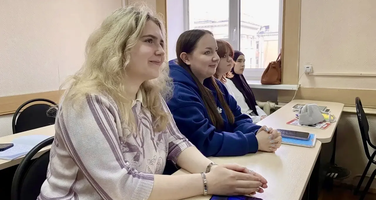 Неделя космоса: в ИнПИТ прошел космический квиз для будущих переводчиков