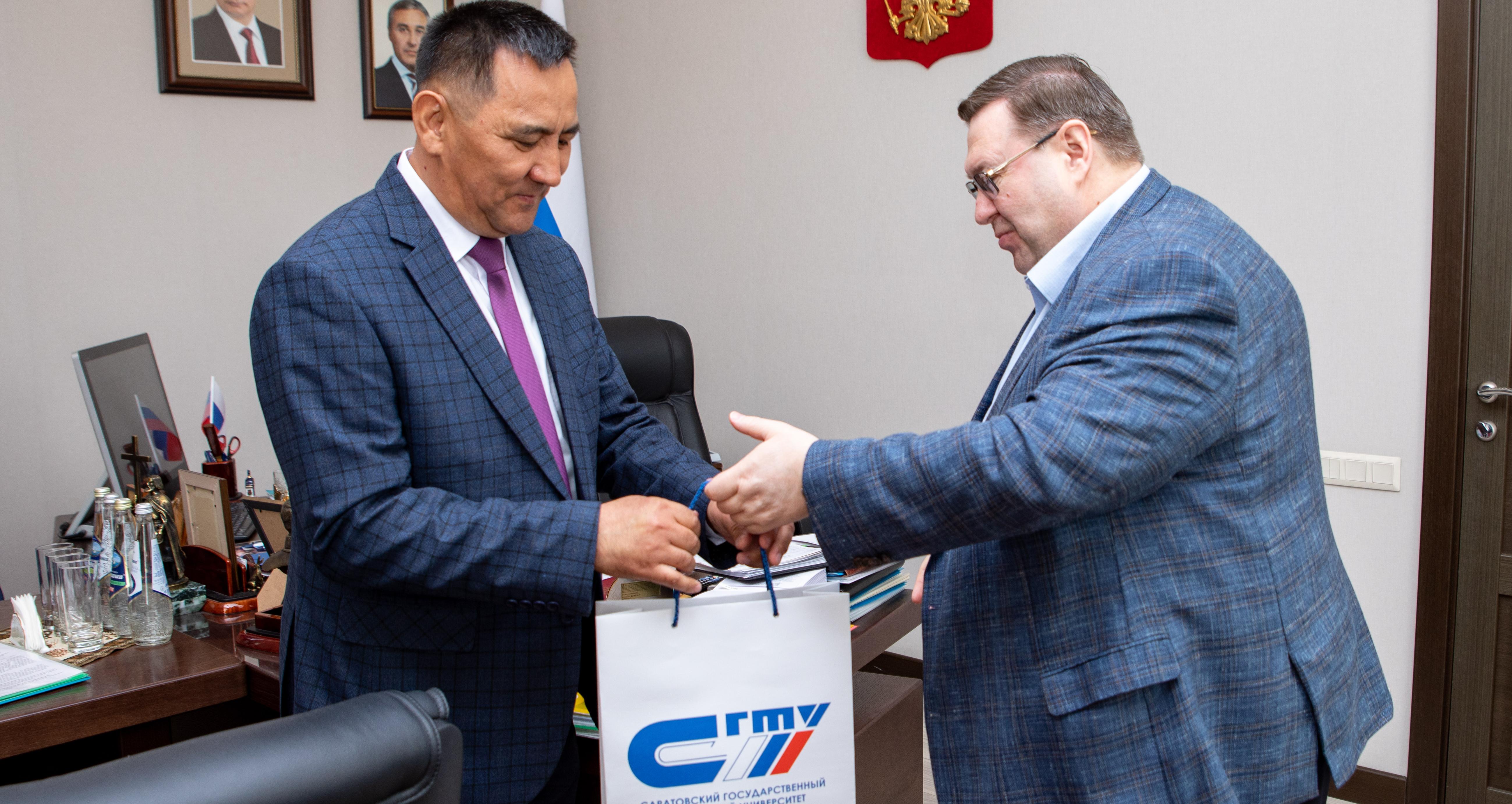 СГТУ посетила делегация из Западно-Казахстанского инновационно-технологического университета