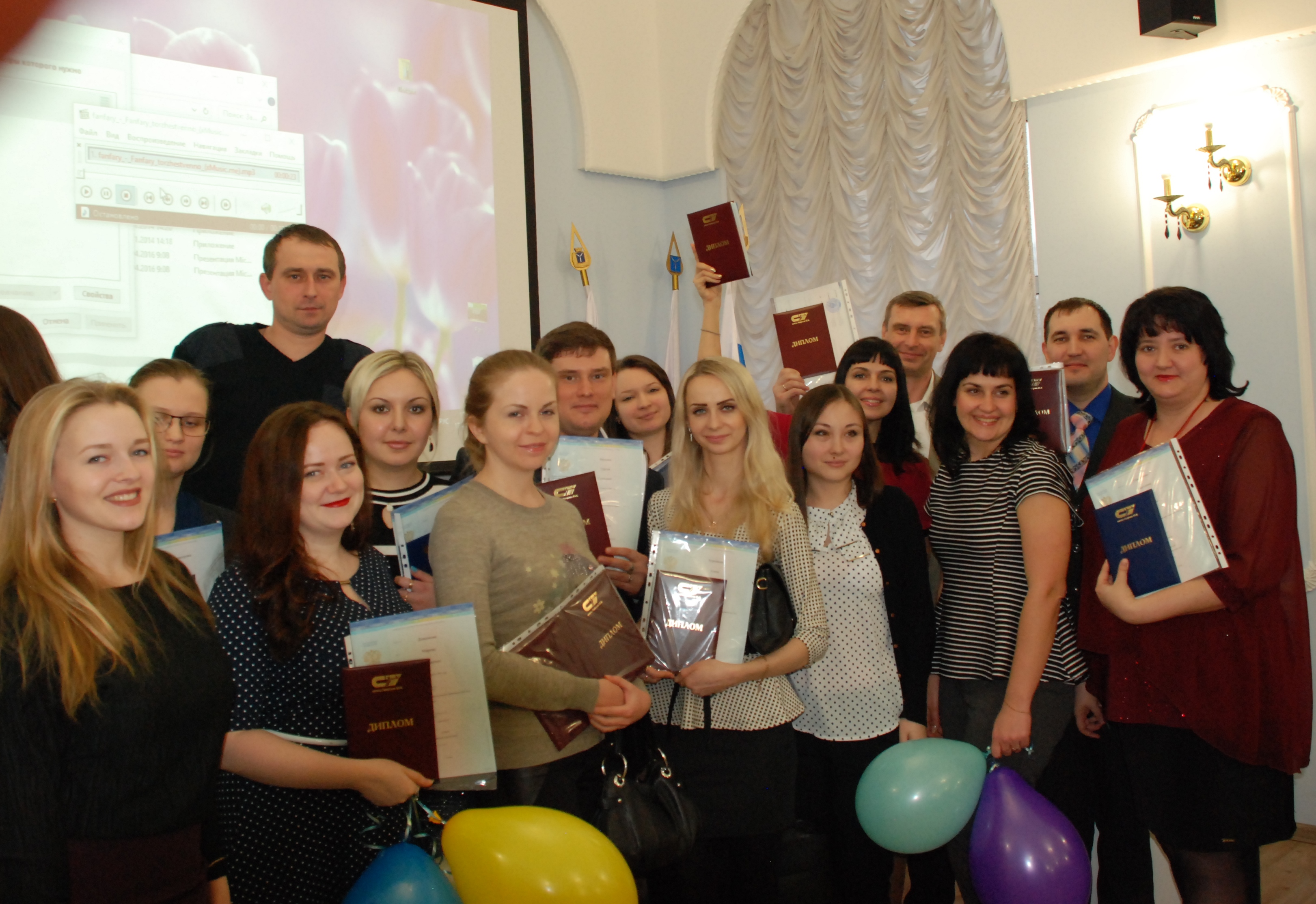 Вручение дипломов выпускникам кафедры ЭБЗ