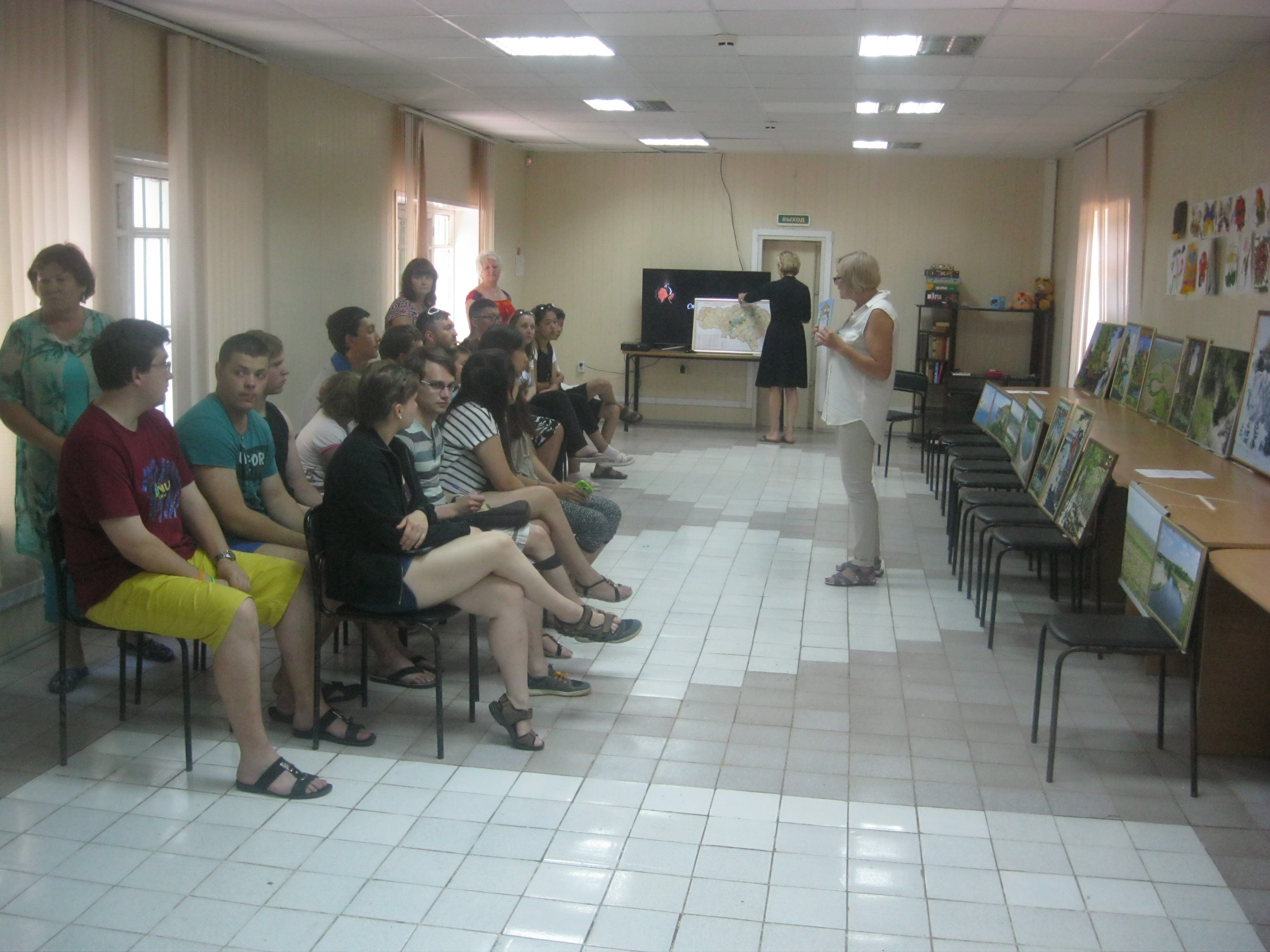 В рамках летней экологической школы прошла лекция по мифологии рек