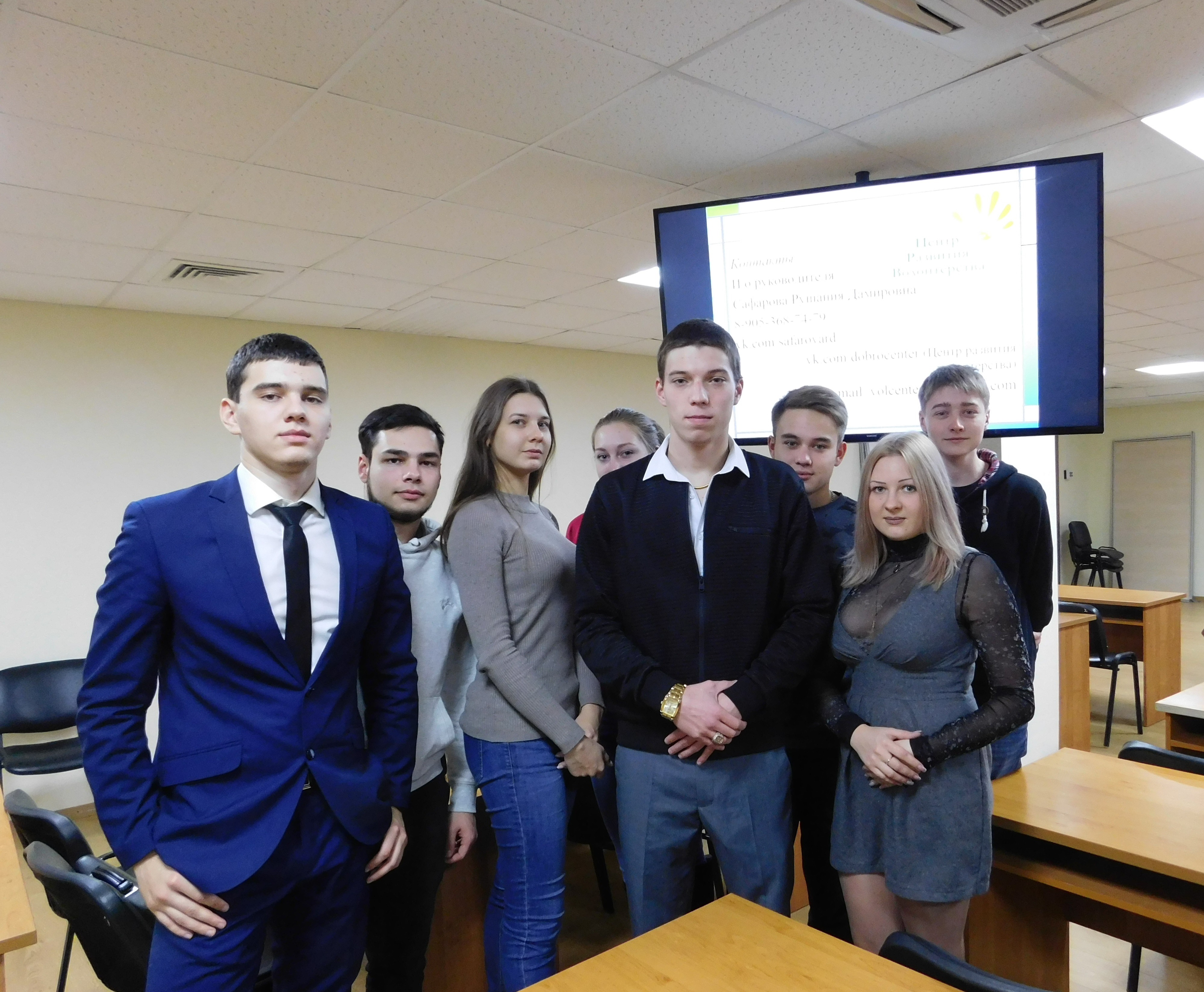 Представители СГТУ приняли участие в «Школе волонтера»