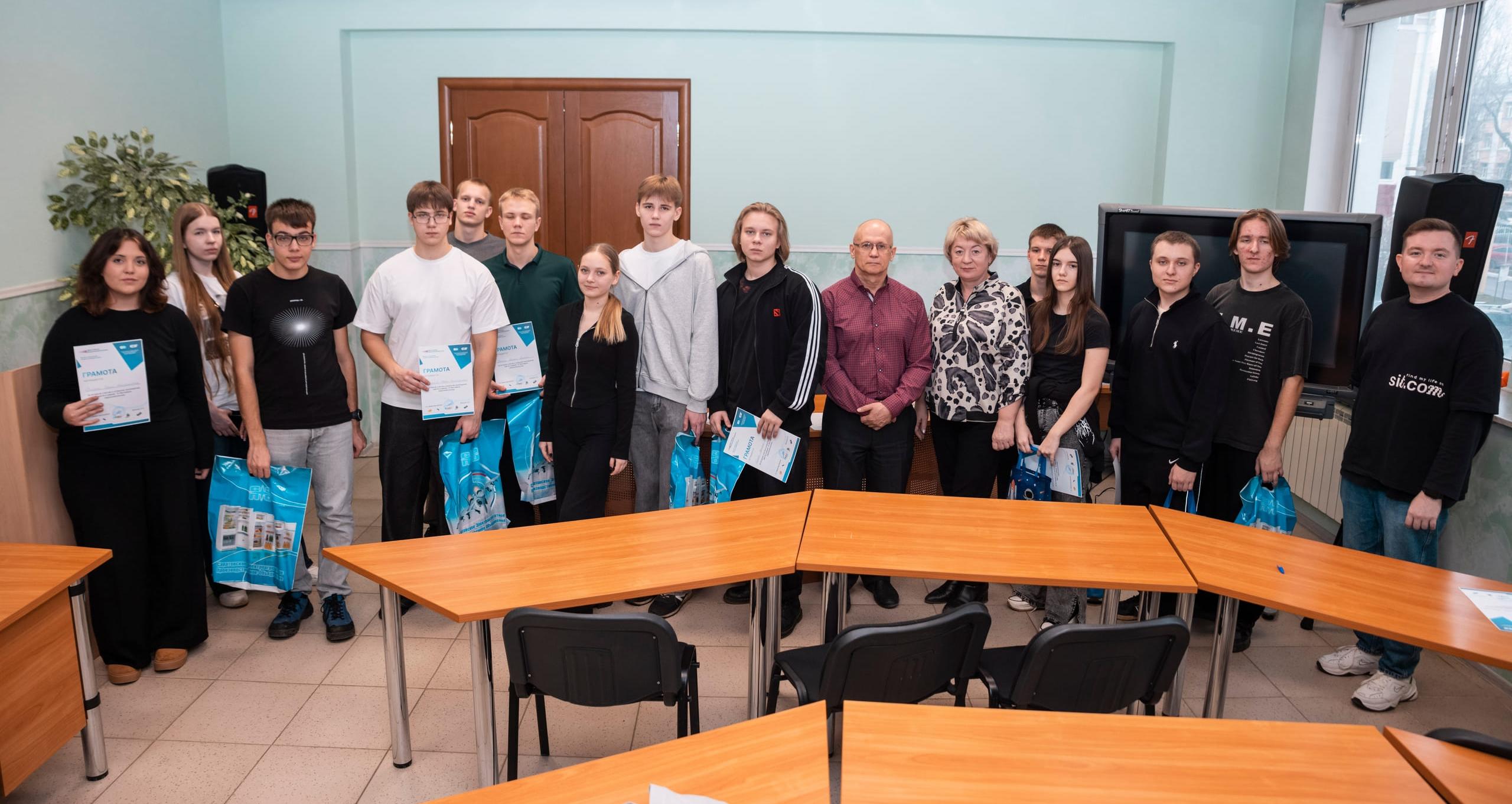 Фестиваль радиоэлектроники собрал школьников и студентов в ИнЭТиП