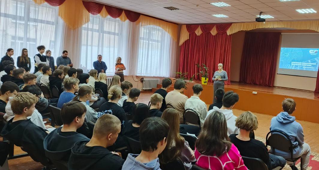 Старшеклассники из Маркса прошли профессиональные пробы «Попробуй себя в профессии!»