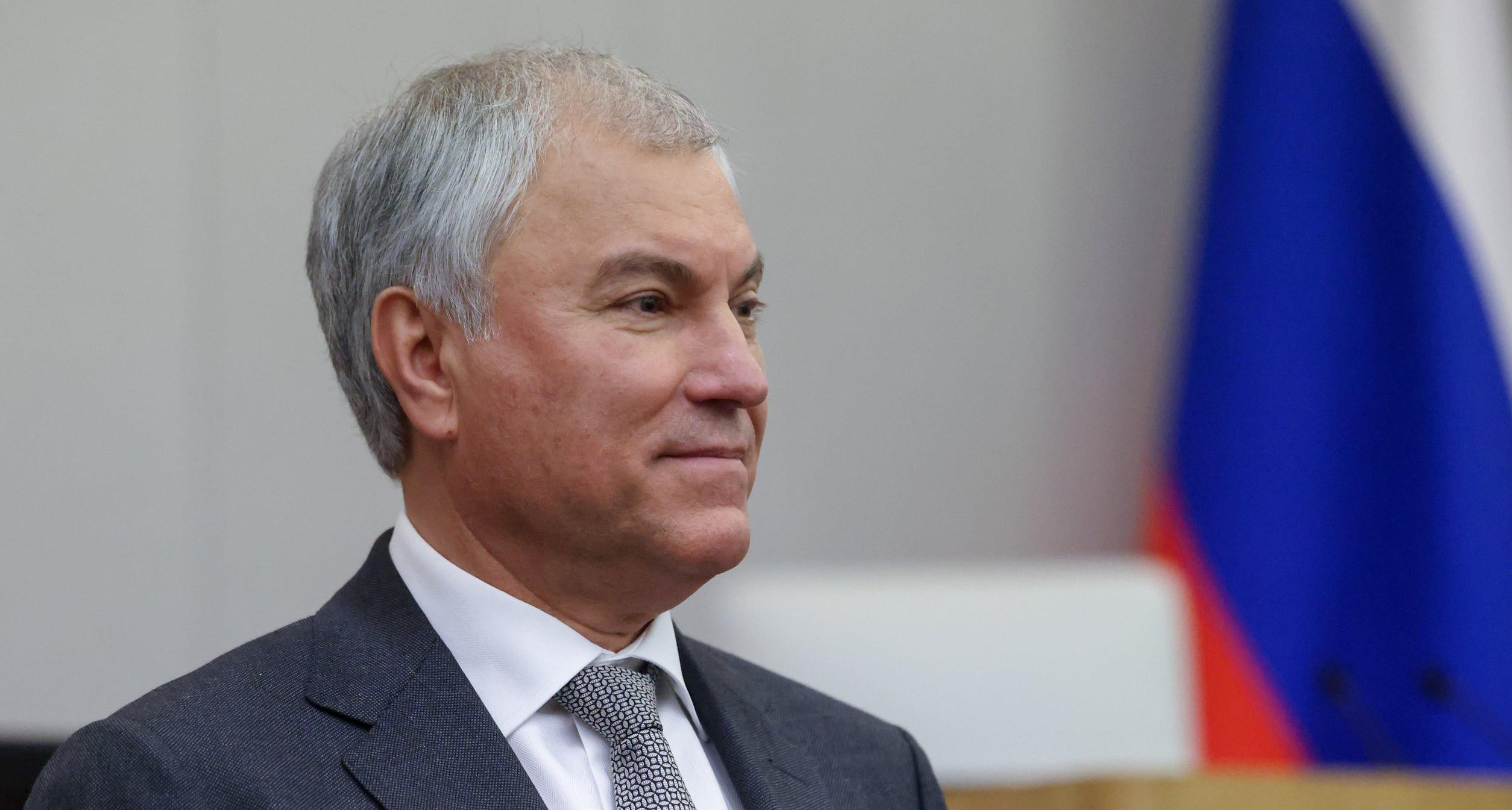 Вячеслав Володин поздравил граждан страны с наступающим Новым годом