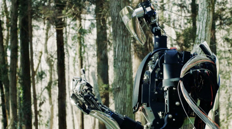 Японцы показали возможности робота-аватара MELTANT-α