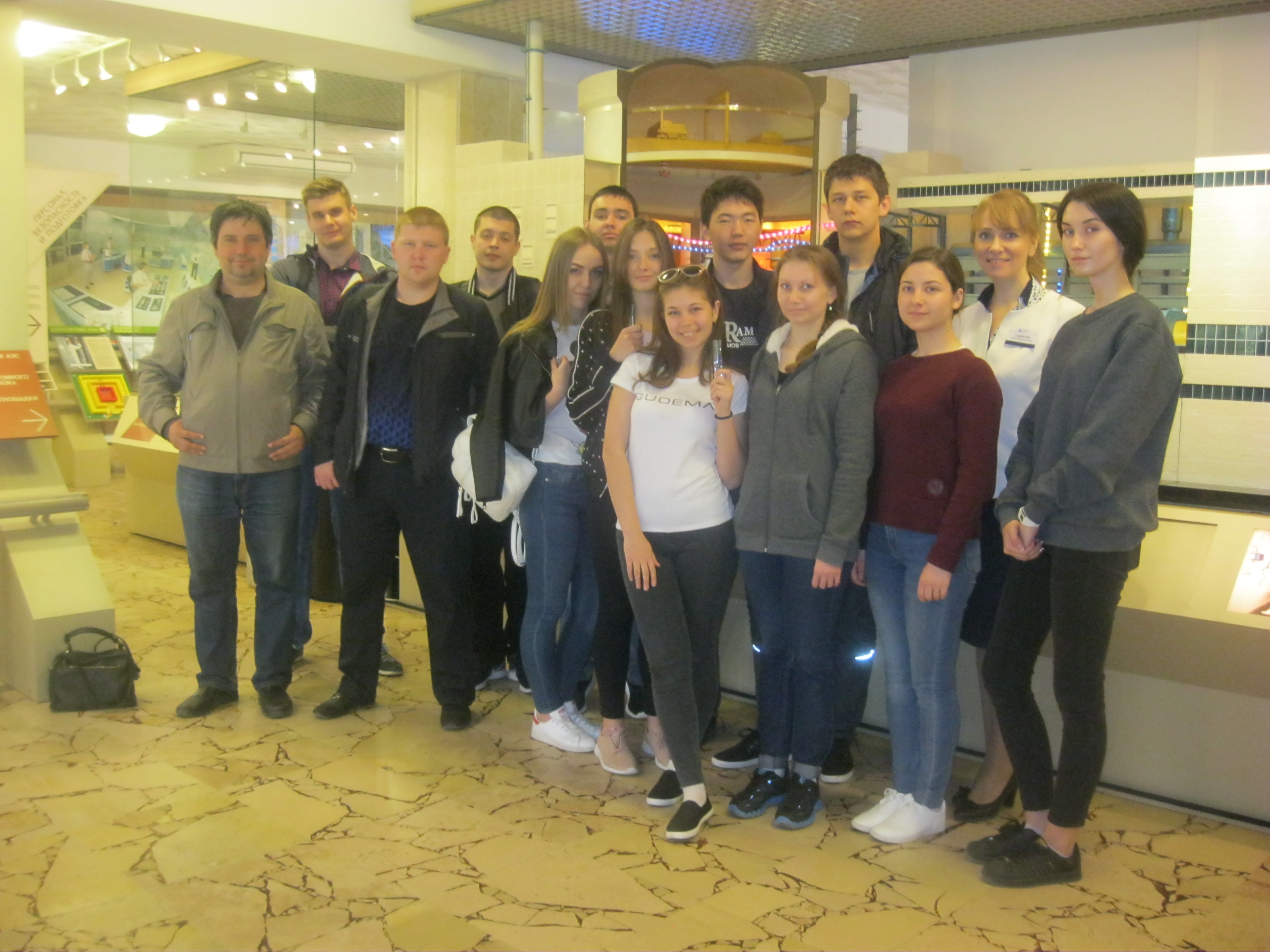 Студенты –экологи посетили Информационный центр Балаковской АЭС