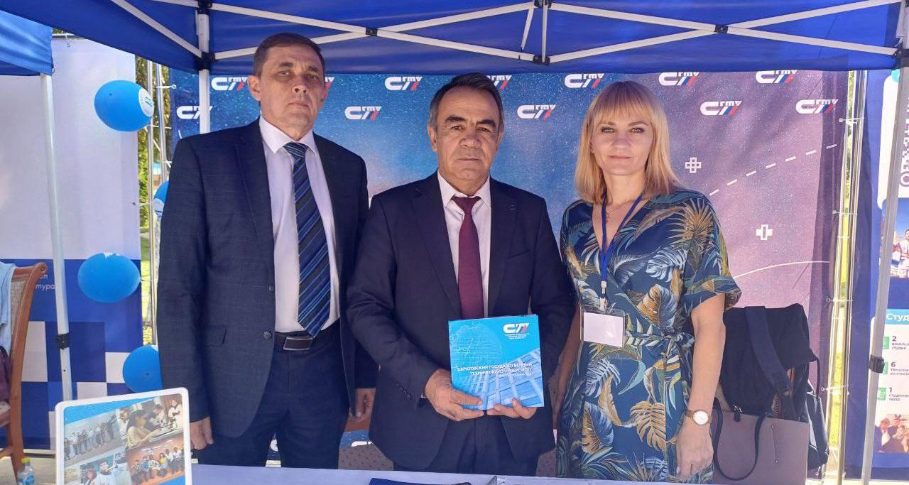 СГТУ принял участие в выставке-ярмарке «Российское образование. Ташкент – 2024»