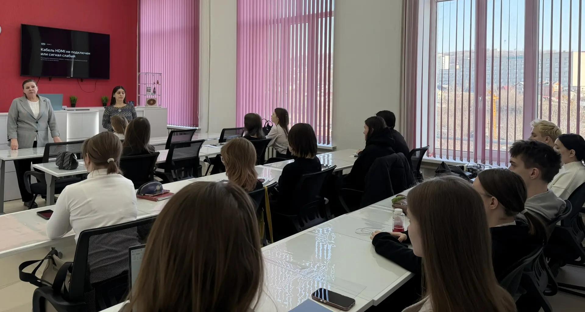 Преподаватели СЭИ расширяют профориентационную работу с молодежью