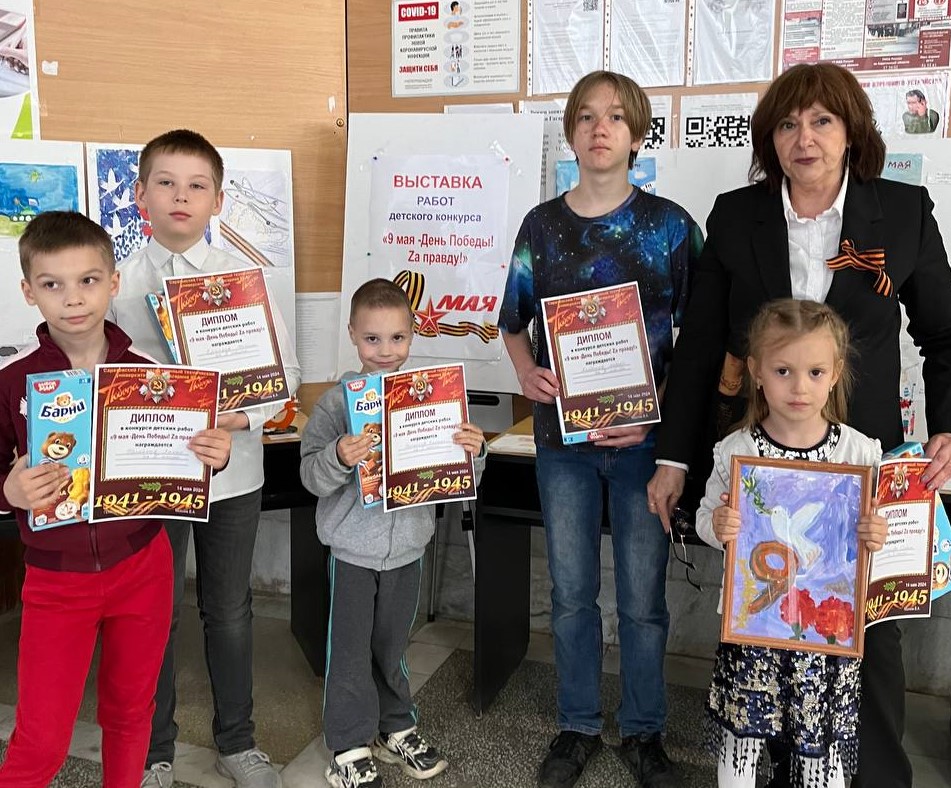 В СГТУ имени Гагарина Ю.А. состоялся конкурс детского рисунка!