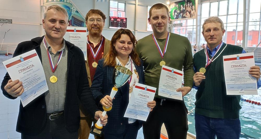 Команда Политеха – победитель соревнований по плаванию 