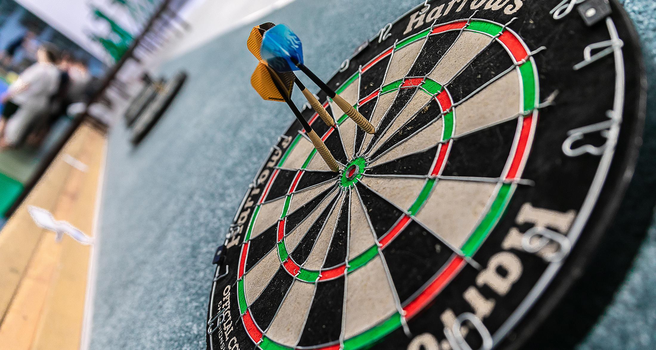 В Политехе прошли соревнования по дартсу среди профессорско-преподавательского состава