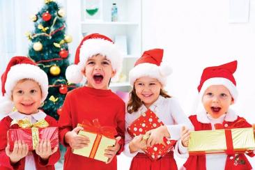 Профком приглашает за подарками для детей