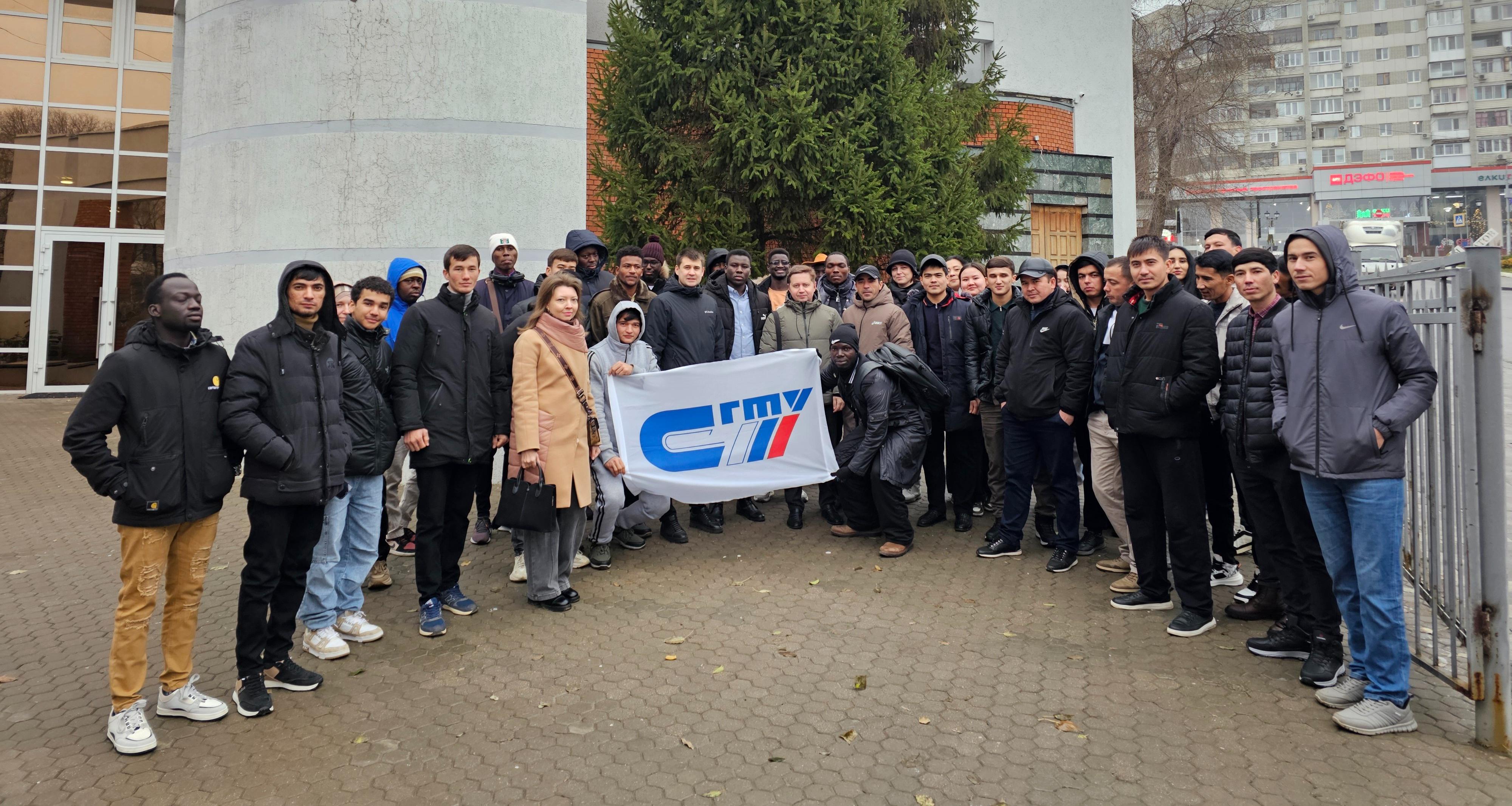 Иностранные слушатели СГТУ посетили экскурсию «Саратов: маршрут двух храмов»