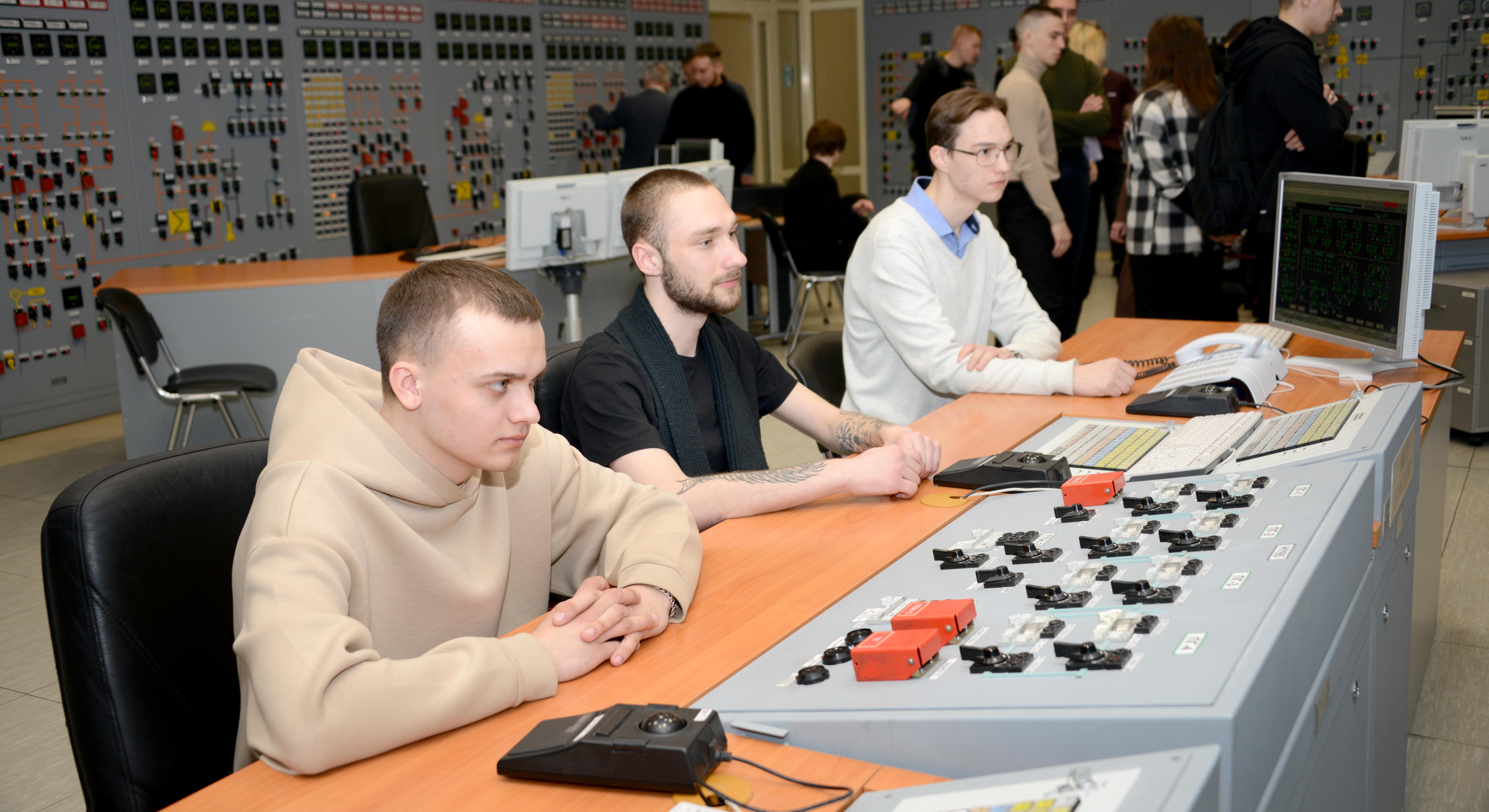 Студенты ИнЭН посетили Балаковскую АЭС