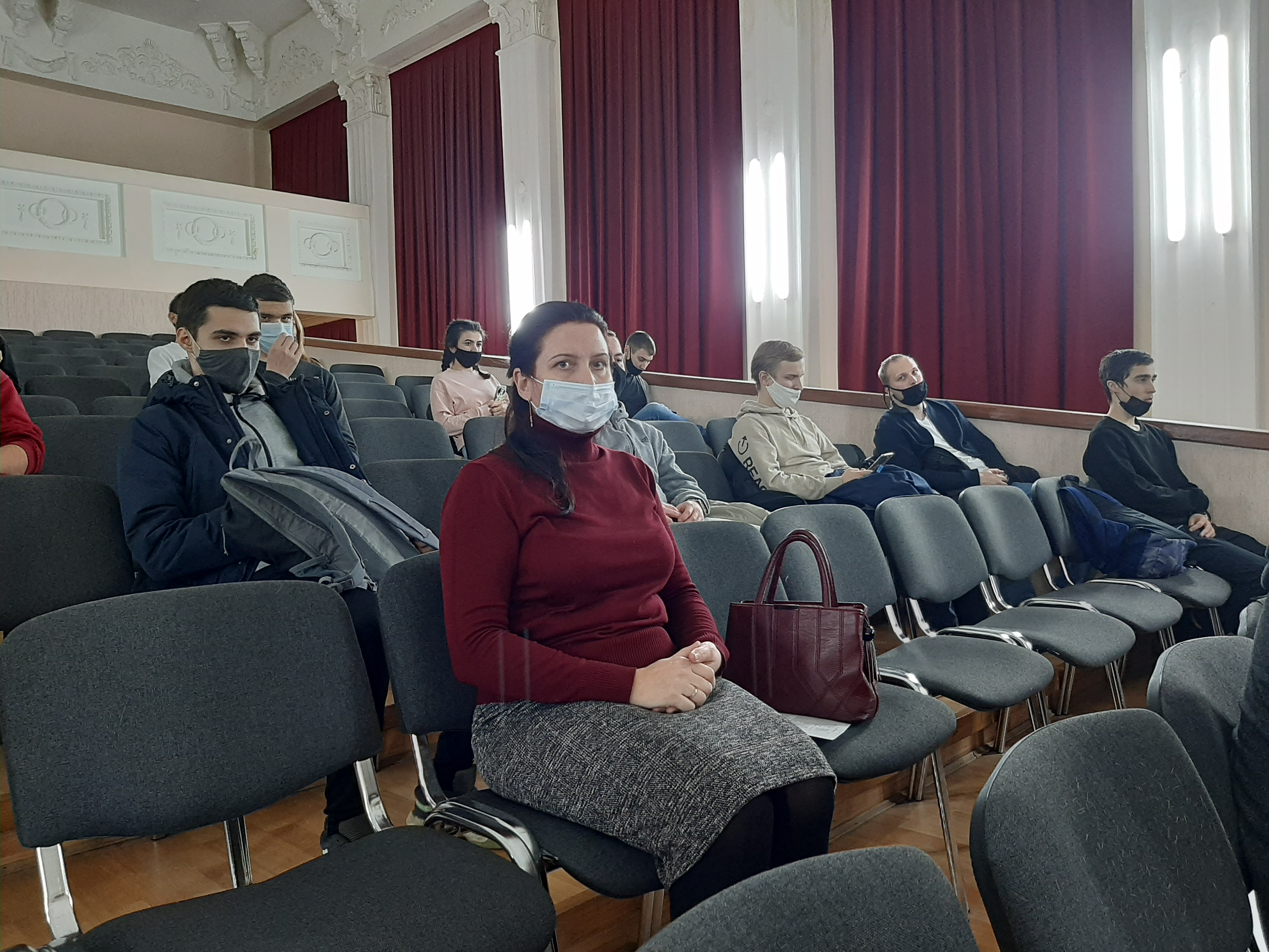 Студентам ИнЭТС показали фильм про Сталинградскую битву Студентам ИнЭТС показали фильм про Сталинградскую битву