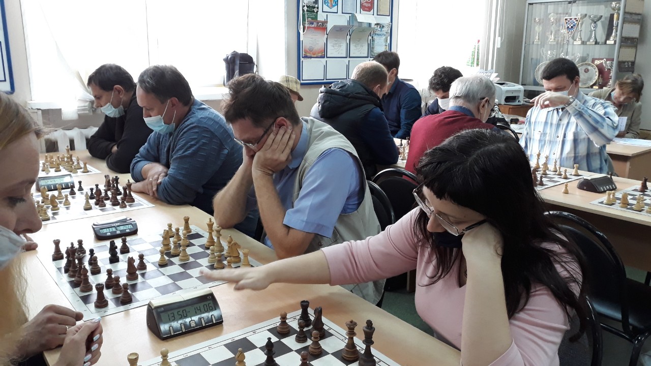 Преподаватели СГТУ – серебряные призеры шахматного турнира