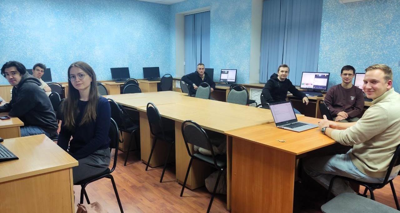 Началось обучение по программе дополнительного образования «Профессиональный программист»