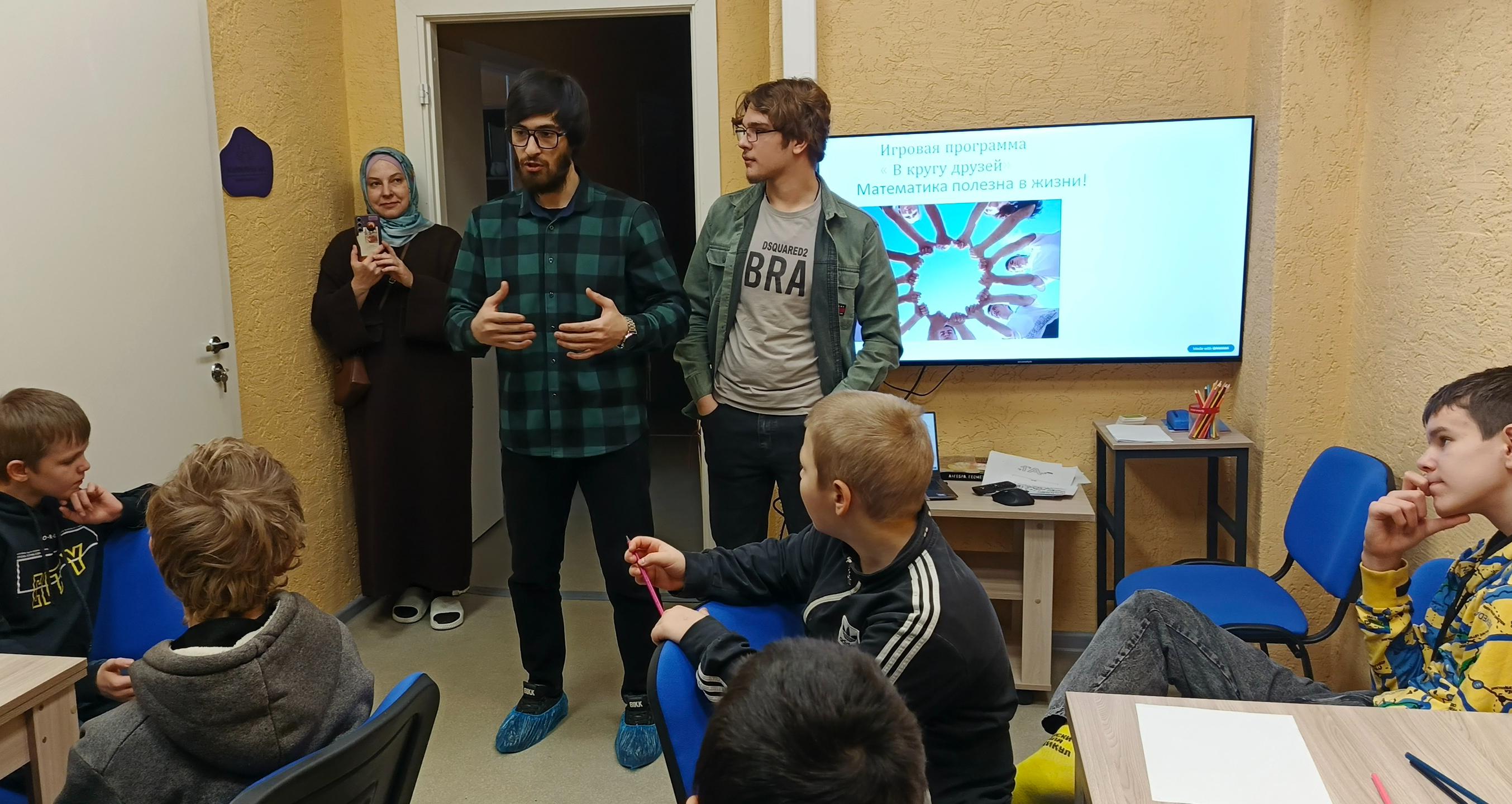 Представители СГТУ провели игровую программу «В кругу друзей»