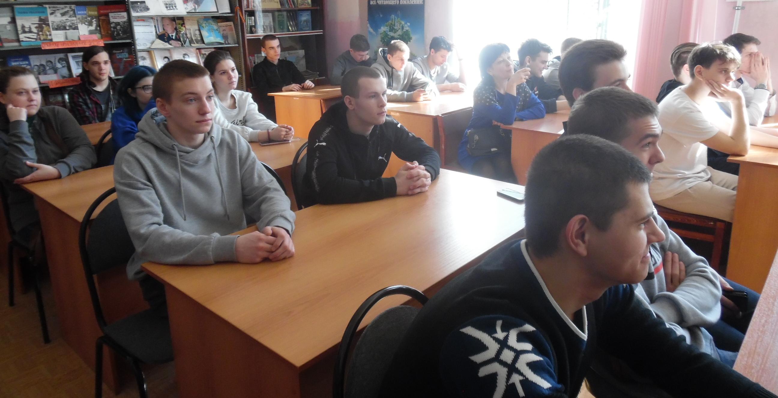 «О скверном и святом»: студенты СКМиЭ боролись с ненормативной лексикой