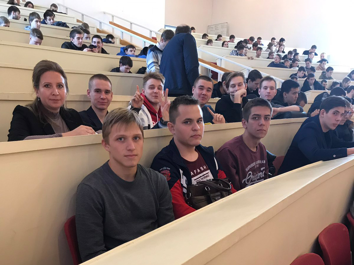 Встреча студентов ИнЭТС с проректором по социально-воспитательной работе