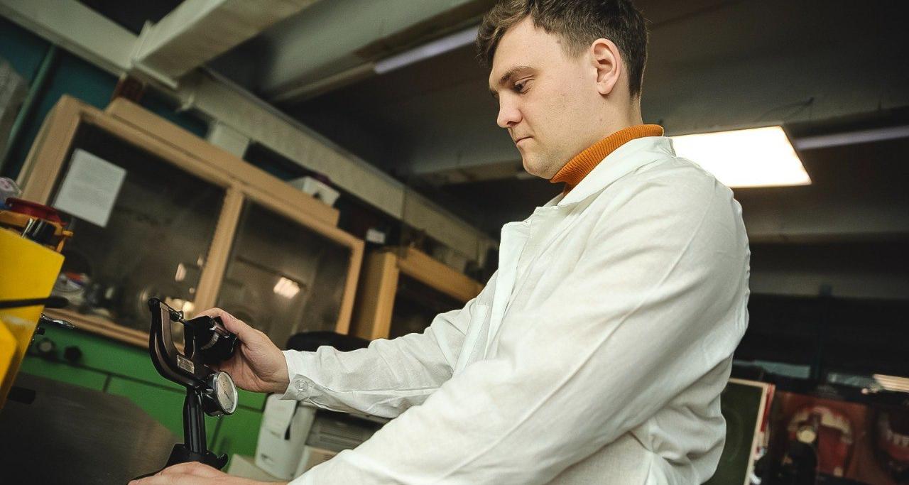 Ученые СГТУ разработали новый метод повышения износостойкости покрытий инструментов