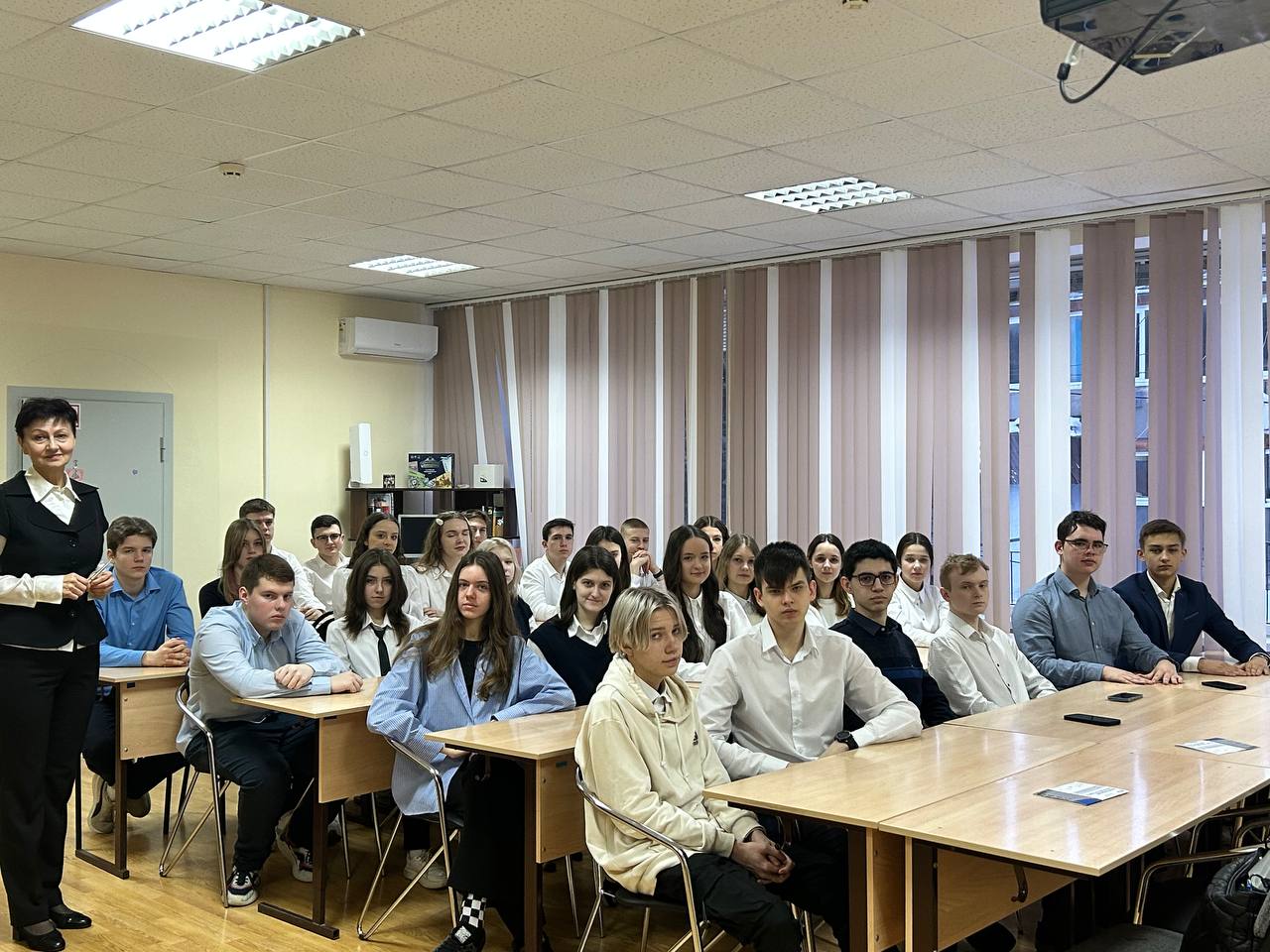 институт биологии иркутск. фмба иммунология. нии медицинской генетики томск. ученый института. иох ран венер михаил владимирович.