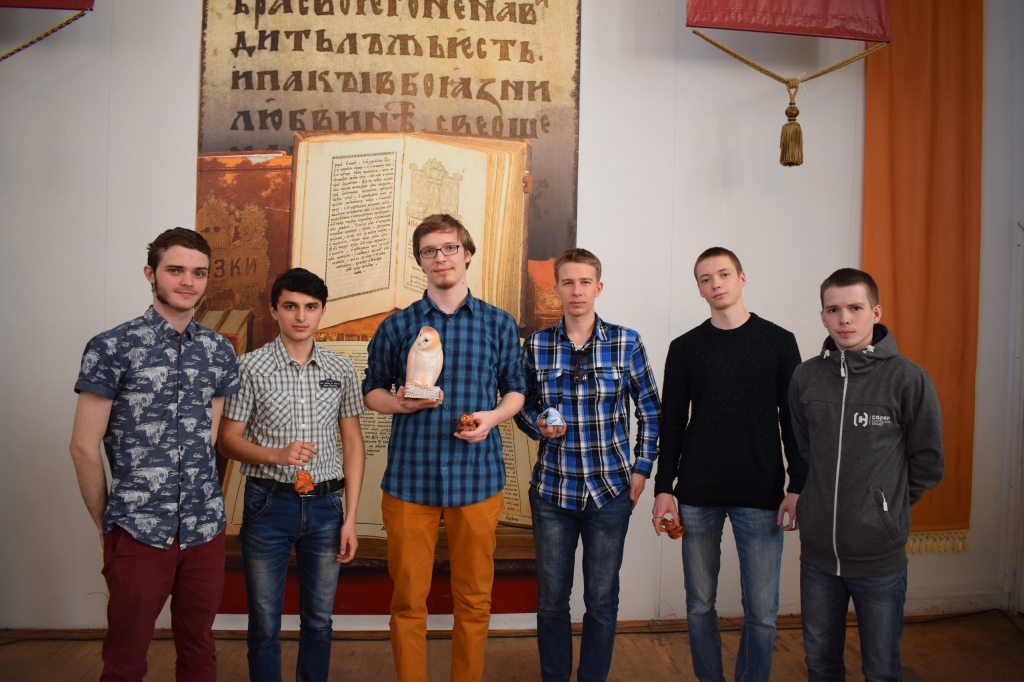 Команда ФТИ  победила в чемпионате по игре «Что? Где? Когда?» среди студентов 