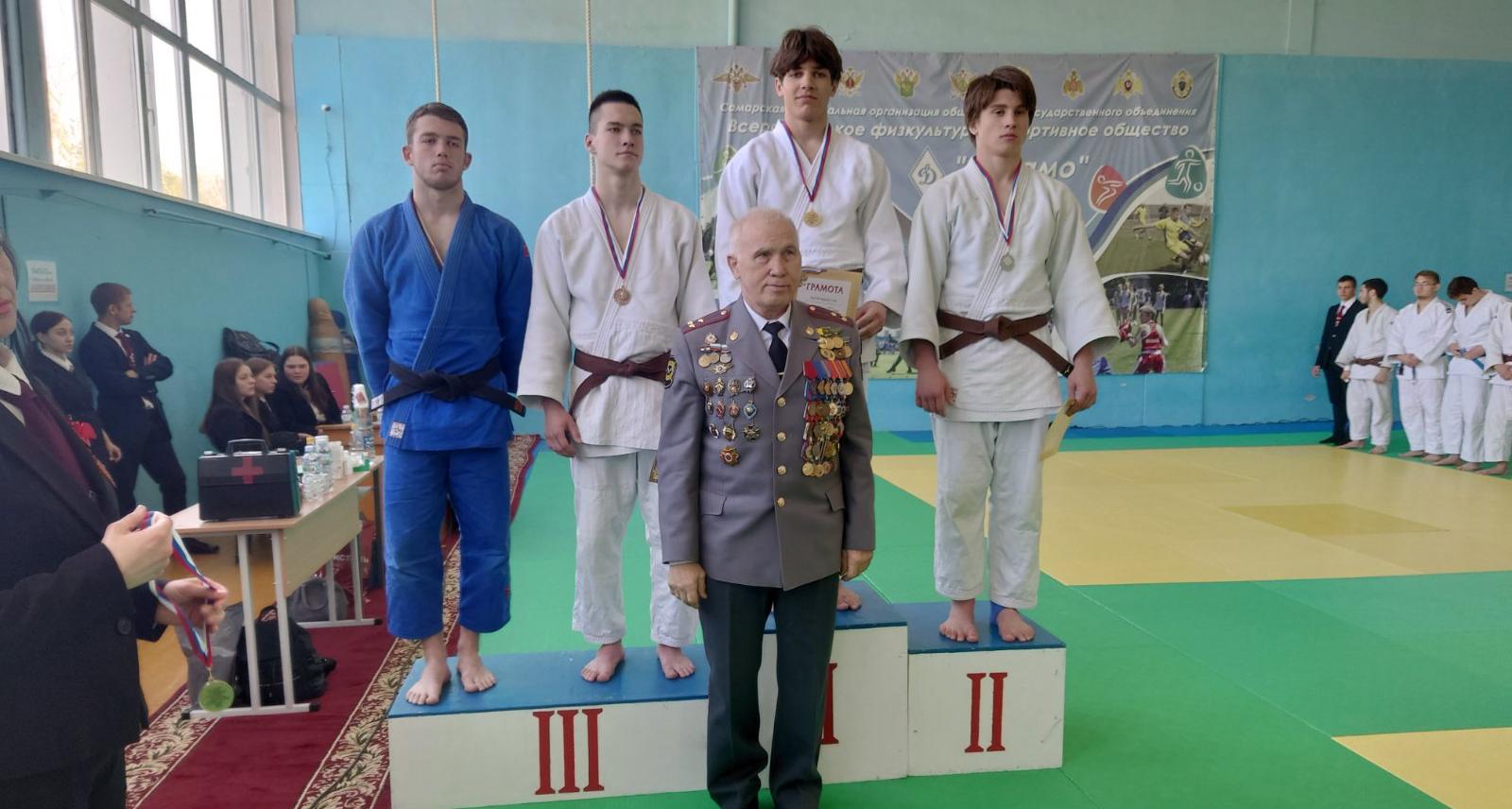 Студент ИнПИТ завоевал «золото» на Открытом турнире по борьбе дзюдо