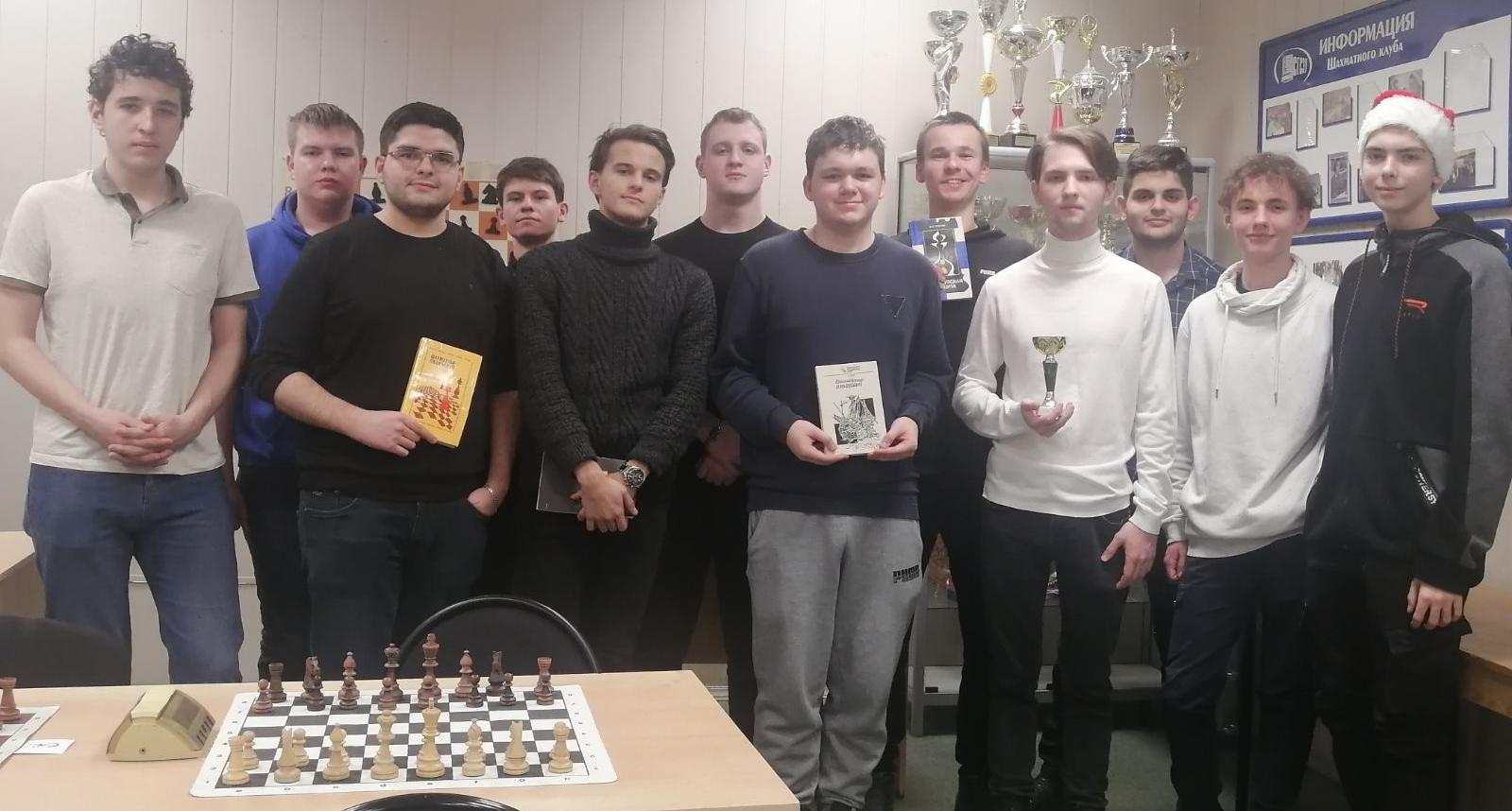 В СГТУ прошли соревнования по молниеносным шахматам