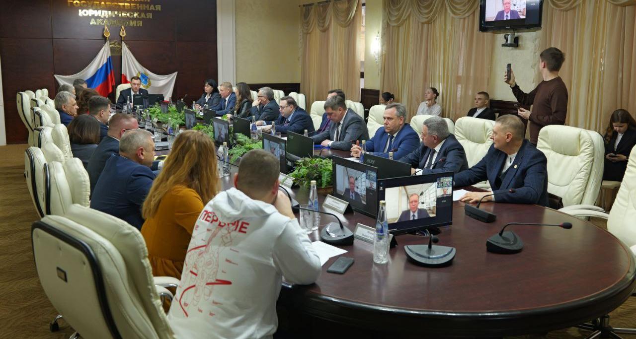 Сергей Наумов принял участие в заседании наблюдательного совета реготделения общества «Знание»