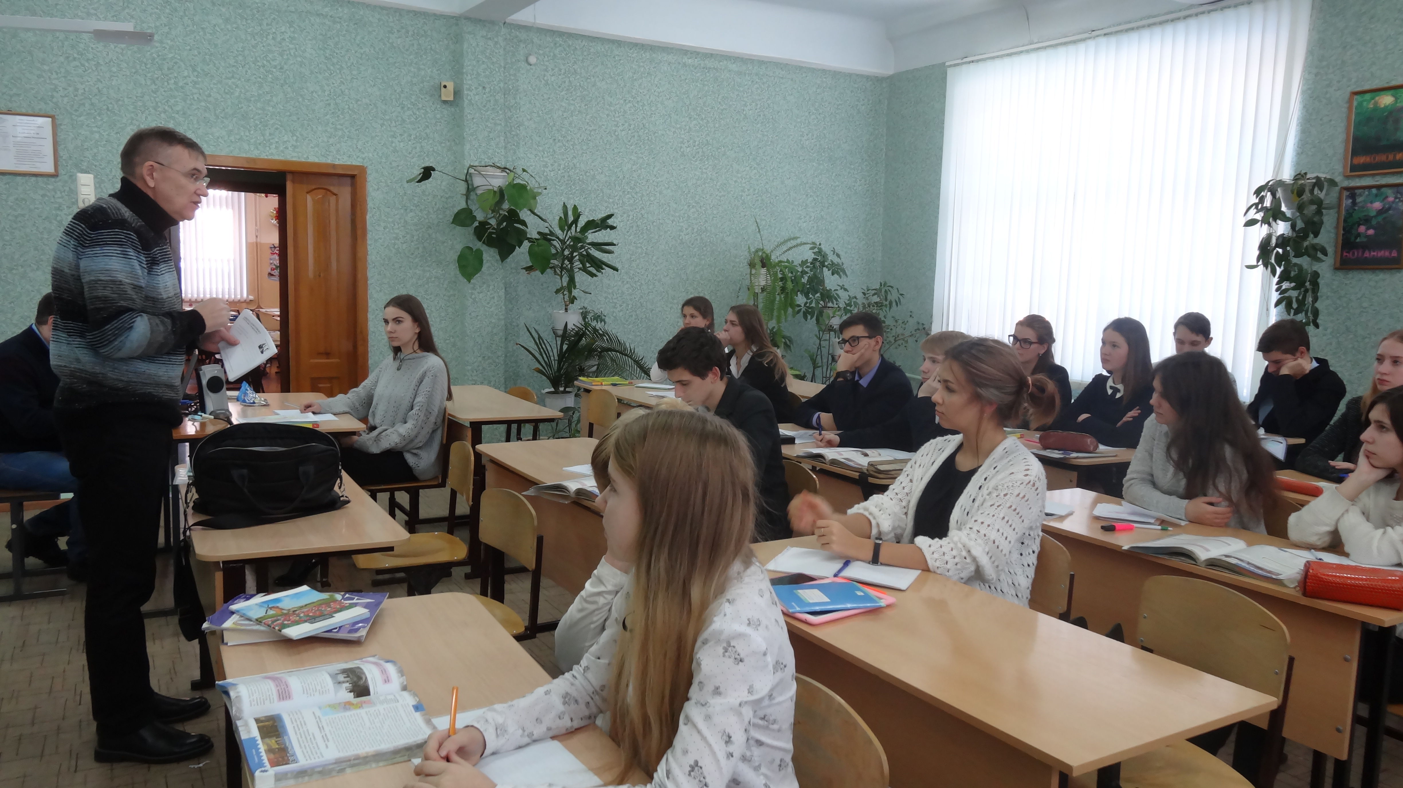 Преподаватели кафедры СТ посетили ряд школ города