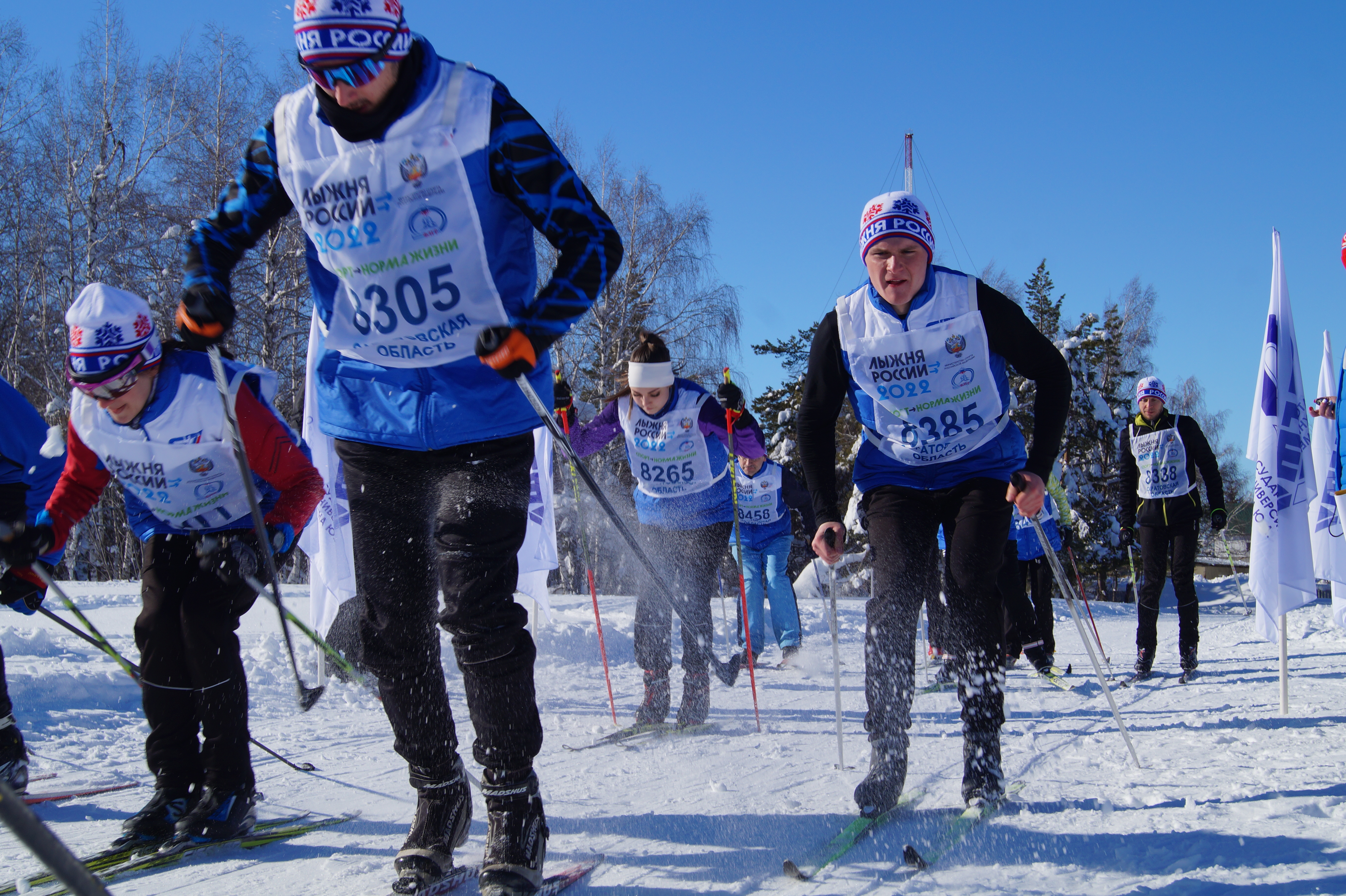 Студенты и преподаватели Политеха приняли участие в лыжном забеге