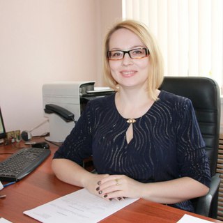 Поздравление директора ИнЭТС Наталии Кокодеевой с Днем работников дорожного хозяйства