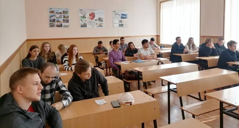 В Политехе продолжается «Неделя без турникетов»