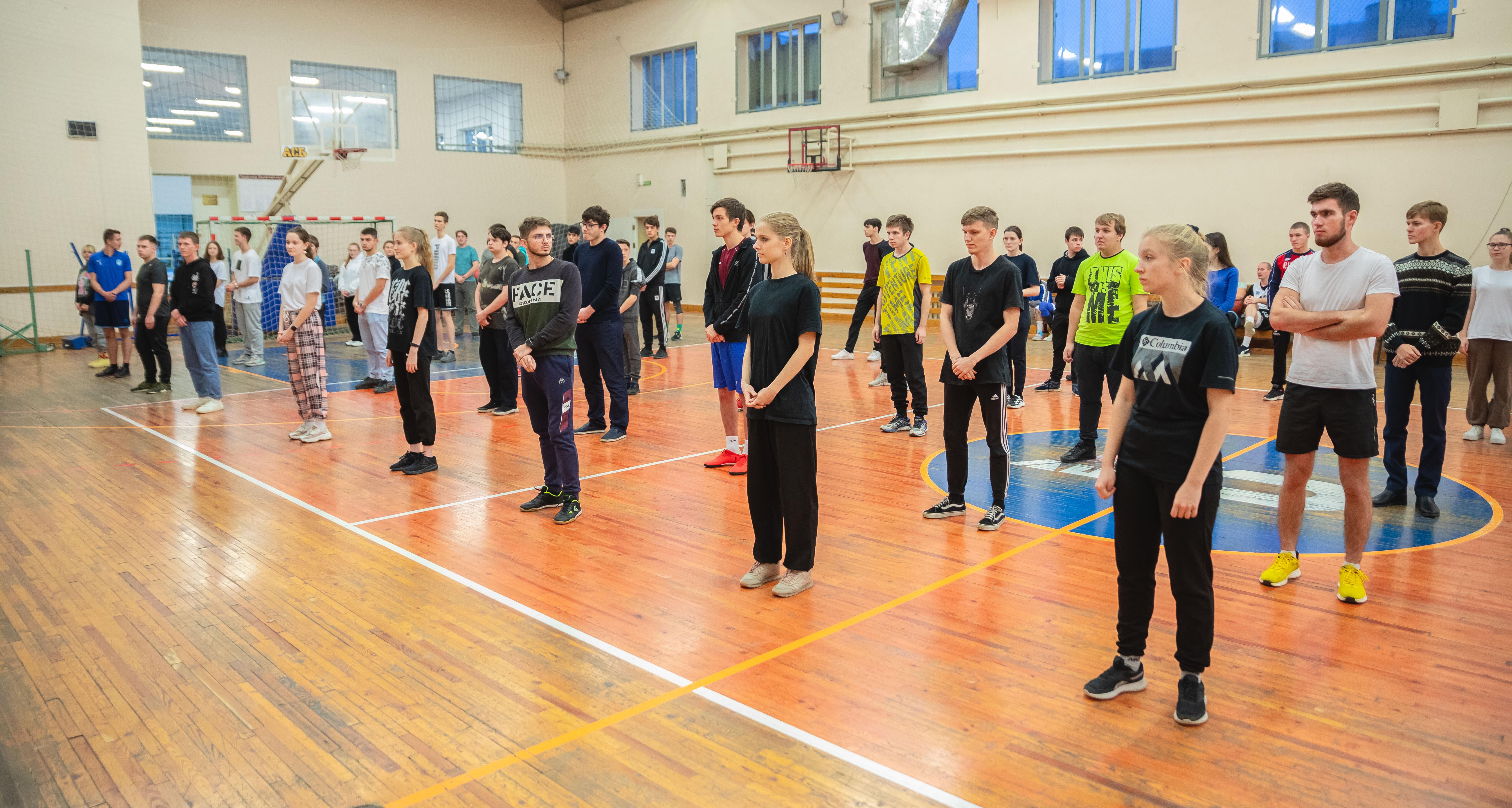 В Политехе прошла Всероссийская студенческая патриотическая акция «Знай наших»