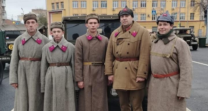 Политеховские реконструкторы – участники Парада Памяти в Самаре
