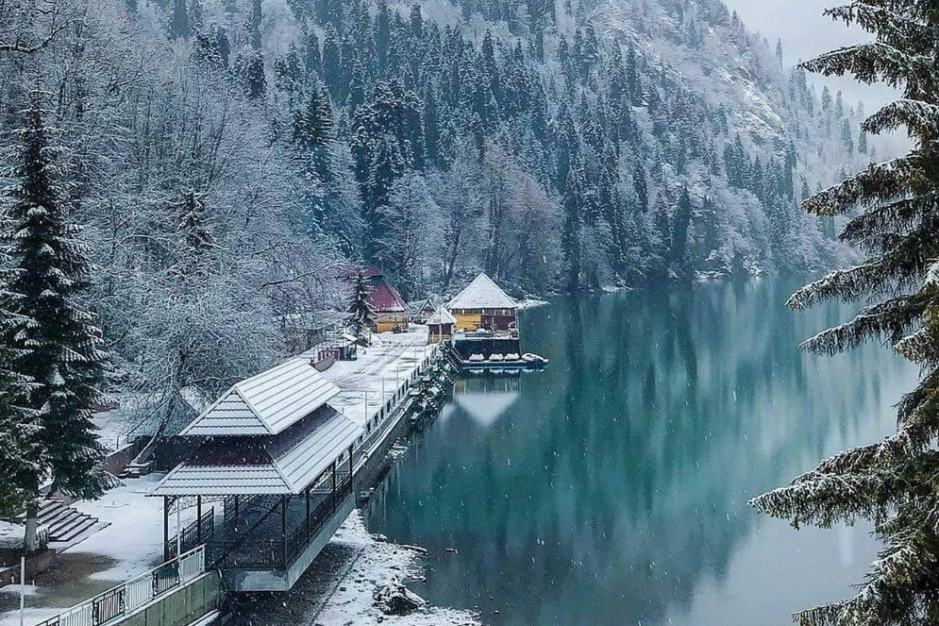 Профком приглашает в Адлер