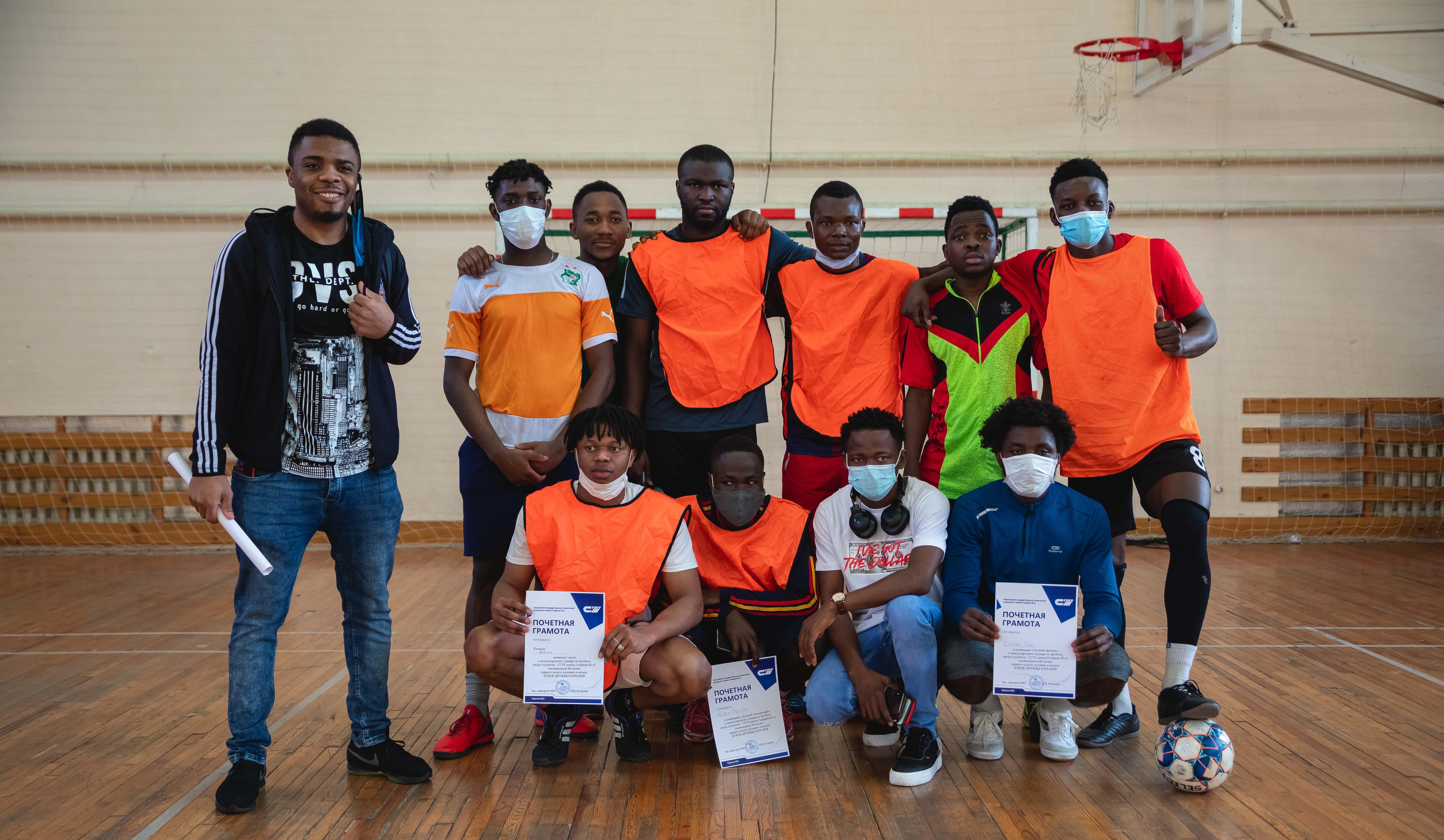 В СГТУ прошёл Международный турнир по футболу