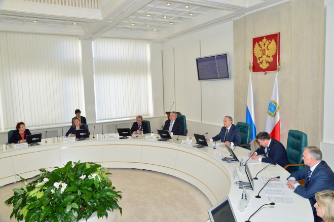 Подписан меморандум между торговыми сетями о сдерживании цен и недопущении товарного дефицита