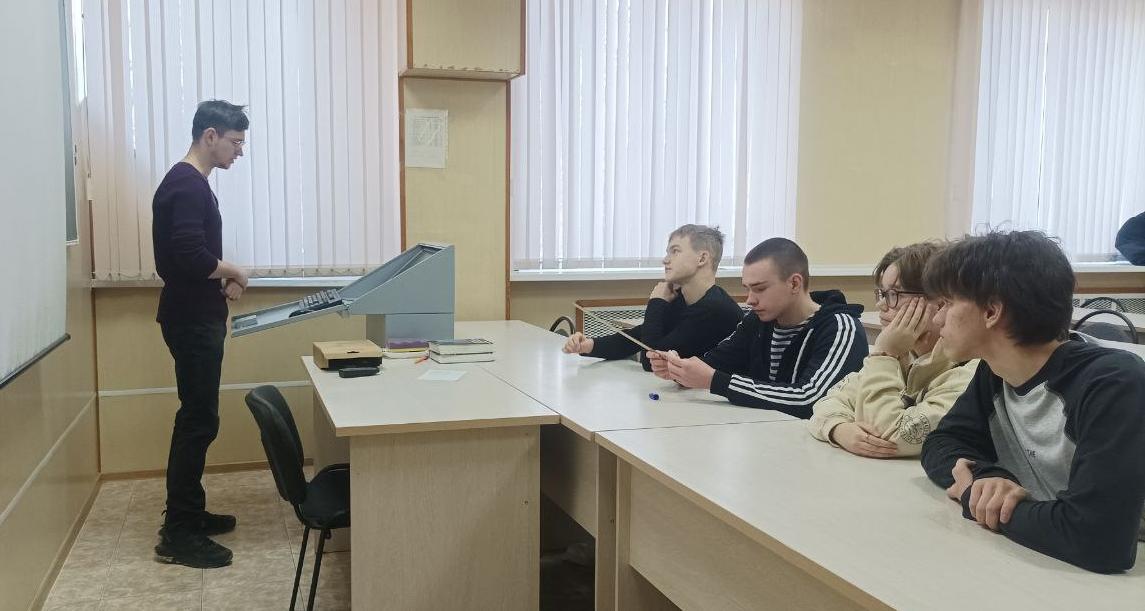 Старшеклассники лицея «Солярис» побывали на мастер-классе в ИММТ