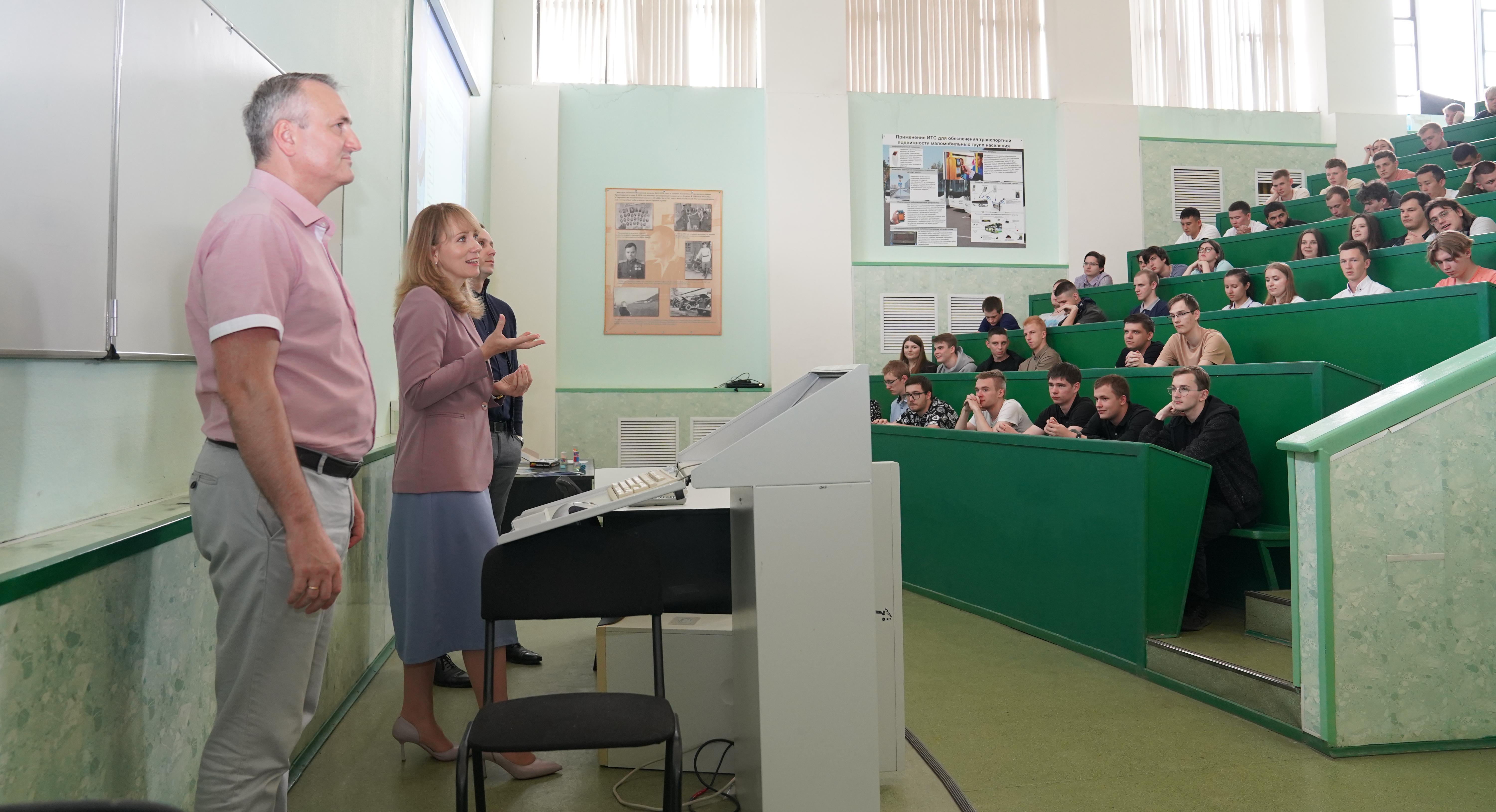 Студенты ИнЭН и ИММТ встретились с представителями «Балаковоатомэнергоремонт»