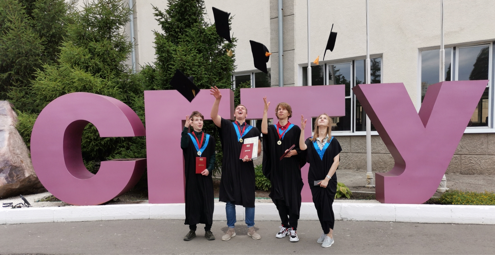 mbi stud2020.jpg