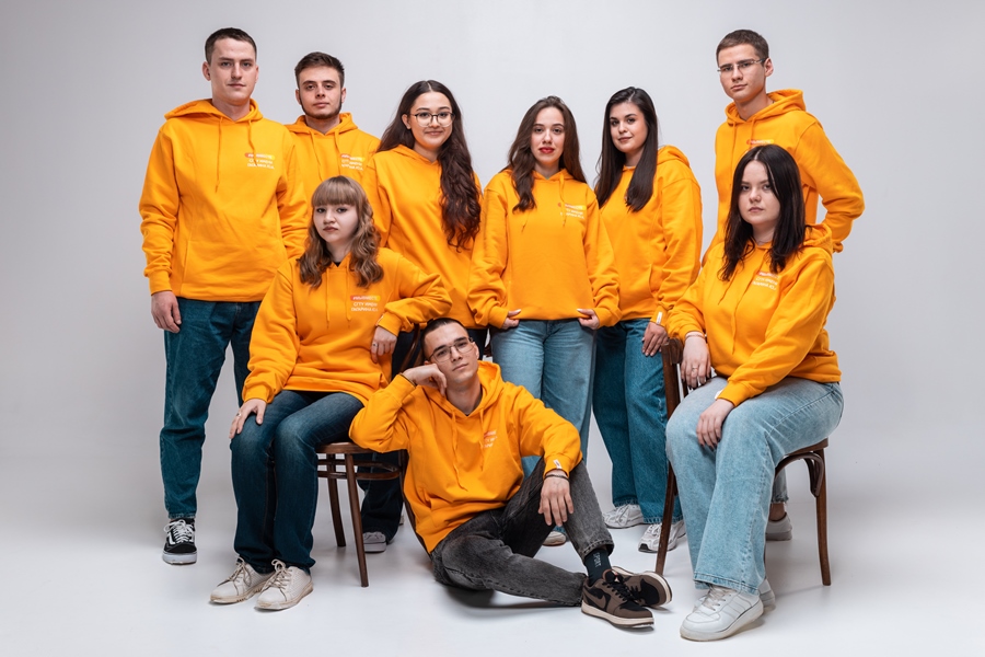 ВОЛОНТЕРСКИЙ ЦЕНТР .jpg