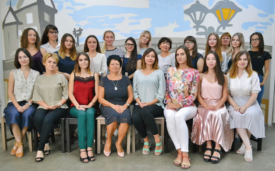 Загороднюк лилия хасановна бгту шухова. Могилев университет иностранных языков. Шествие белгу. Белгу иностранные языки. Факультет иностранных языков.