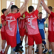 Команда СГТУ завоевала золото в соревнованиях по волейболу среди мужских команд