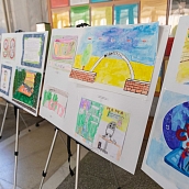 90 лет СГТУ: в вузе прошла выставка детского рисунка