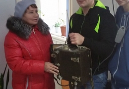 Колледж передал исторический экспонат Музею радио СГТУ