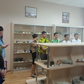 Школьники посетили с экскурсией лаборатории кафедры ТНД