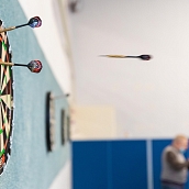 Социально-экономический институт  победил в соревнованиях по дартсу